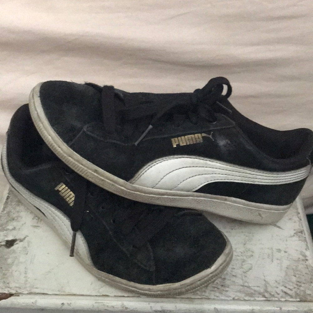 Black Suede Pumas